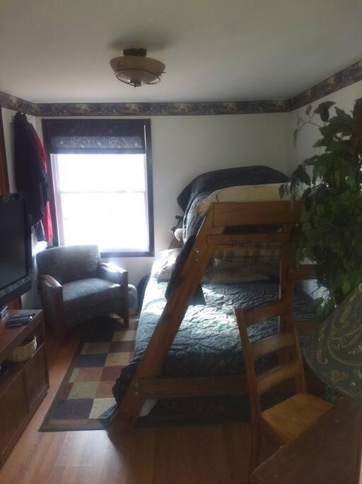 Rustic Quaint Cabin In The Woods--Pets Welcomed Dunnsville Bagian luar foto